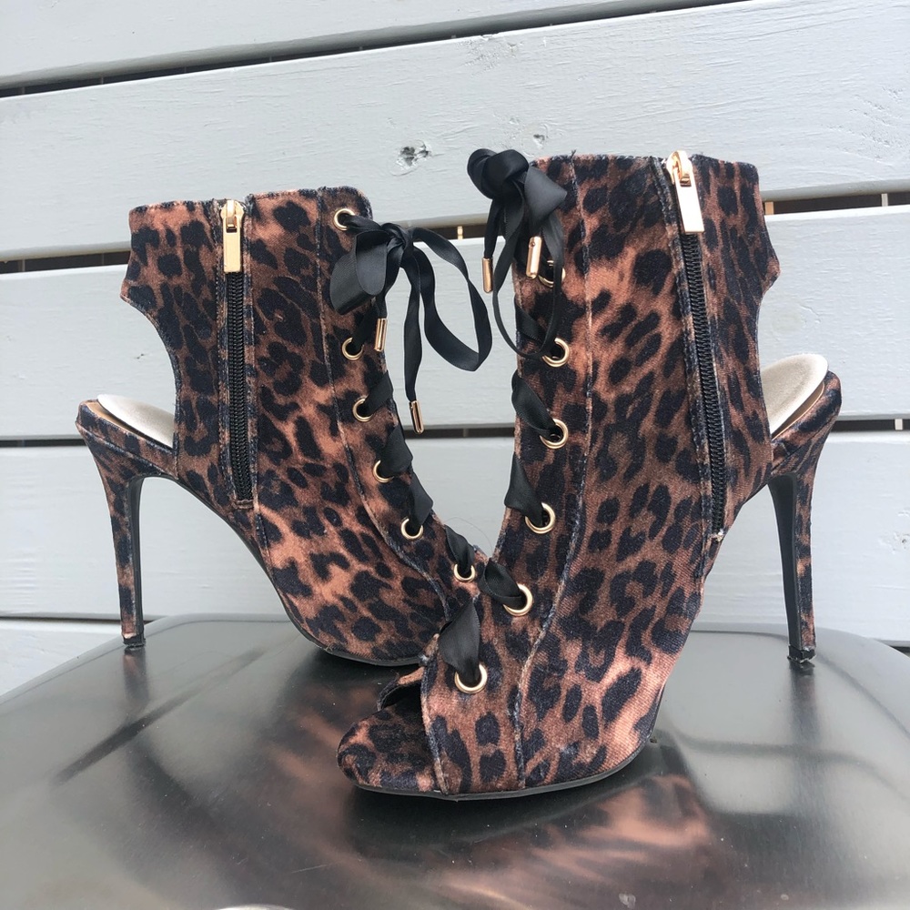 Leopard heels